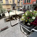 Casa Losito, Boutique Apartment 100 Mq In The Heart Of Naples!