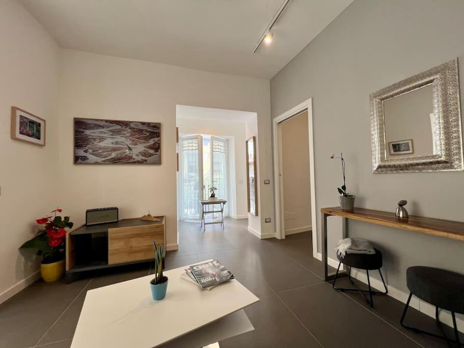 Appartamento Casa Losito, Boutique 100 Mq In The Heart Of Naples! *